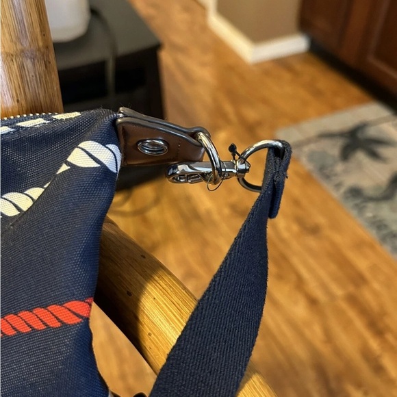 Tommy Hilfiger Patriotic Striped Tote Bag with Brown Handles - Picture 5 of 14